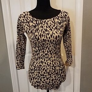 Forever 21 animal print sweater Sz small